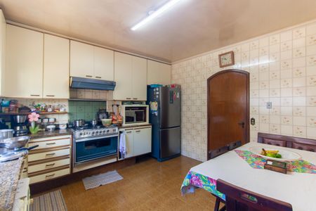 Casa à venda com 199m², 4 quartos e 4 vagasCozinha