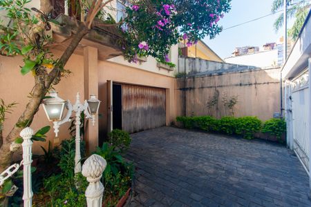 Casa à venda com 199m², 4 quartos e 4 vagasGaragem