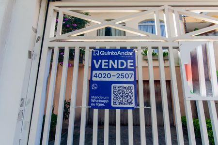 Casa à venda com 199m², 4 quartos e 4 vagasPlaca Instalada