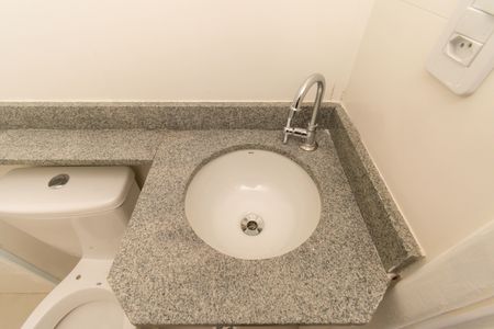 Apartamento para alugar com 37m², 2 quartos e sem vagaBanheiro