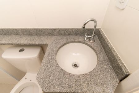 Apartamento para alugar com 37m², 2 quartos e sem vagaBanheiro