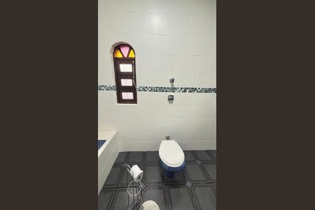 Casa à venda com 255m², 4 quartos e 3 vagas Casa à venda com 255m², 4 quartos e 3 vagasBanheiro da Suíte