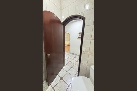 Casa à venda com 255m², 4 quartos e 3 vagas Casa à venda com 255m², 4 quartos e 3 vagasLavabo