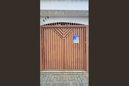 Casa à venda com 255m², 4 quartos e 3 vagas Casa à venda com 255m², 4 quartos e 3 vagasPlaca