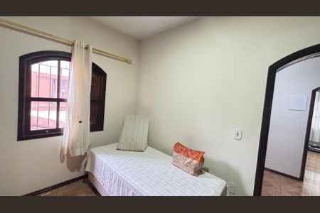 Casa à venda com 255m², 4 quartos e 3 vagas Casa à venda com 255m², 4 quartos e 3 vagasQuarto 2
