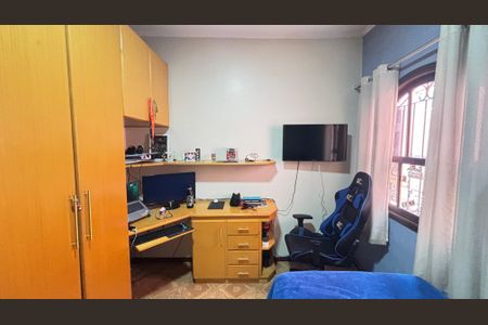 Casa à venda com 255m², 4 quartos e 3 vagas Casa à venda com 255m², 4 quartos e 3 vagasQuarto 1