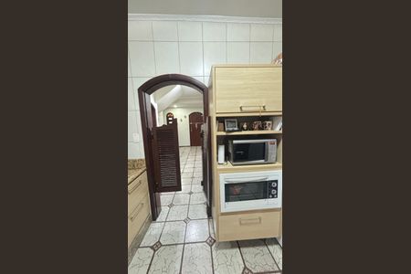 Casa à venda com 255m², 4 quartos e 3 vagas Casa à venda com 255m², 4 quartos e 3 vagasCozinha