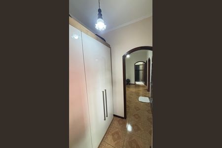 Casa à venda com 255m², 4 quartos e 3 vagas Casa à venda com 255m², 4 quartos e 3 vagasQuarto 3