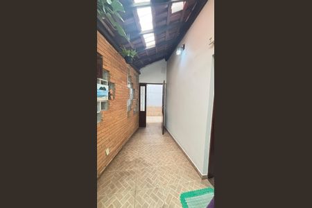 Casa à venda com 255m², 4 quartos e 3 vagas Casa à venda com 255m², 4 quartos e 3 vagasQuintal