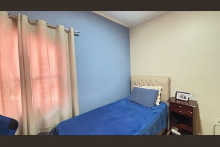 Casa à venda com 255m², 4 quartos e 3 vagas Casa à venda com 255m², 4 quartos e 3 vagasQuarto 1