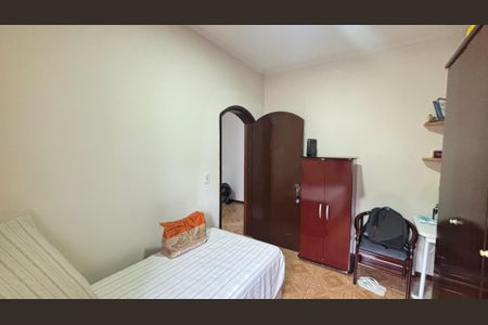 Casa à venda com 255m², 4 quartos e 3 vagas Casa à venda com 255m², 4 quartos e 3 vagasQuarto 2