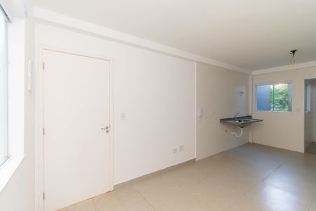 Apartamento à venda com 47m², 2 quartos e sem vaga Apartamento à venda com 47m², 2 quartos e sem vagaSala
