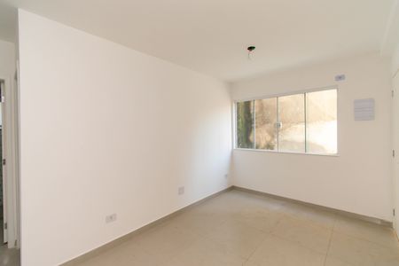 Apartamento à venda com 47m², 2 quartos e sem vaga Apartamento à venda com 47m², 2 quartos e sem vagaSala