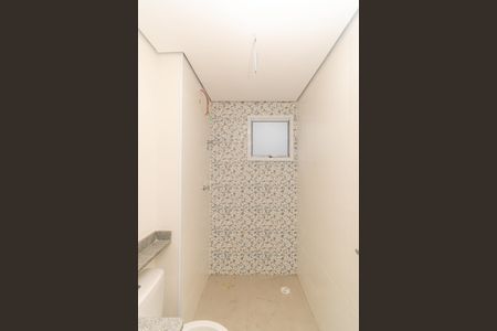 Apartamento à venda com 47m², 2 quartos e sem vaga Apartamento à venda com 47m², 2 quartos e sem vagaBanheiro