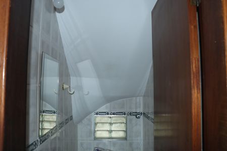 Casa para alugar com 205m², 4 quartos e sem vagaLavabo