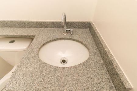 Apartamento para alugar com 47m², 2 quartos e sem vaga Apartamento para alugar com 47m², 2 quartos e sem vagaBanheiro