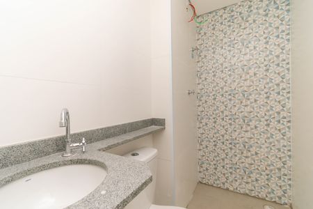 Apartamento para alugar com 37m², 2 quartos e sem vaga Apartamento para alugar com 37m², 2 quartos e sem vagaBanheiro