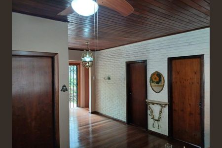 Casa para alugar com 400m², 4 quartos e 3 vagas Casa para alugar com 400m², 4 quartos e 3 vagasSala