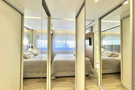 Apartamento para alugar com 132m², 4 quartos e 3 vagasCloset da suíte 1