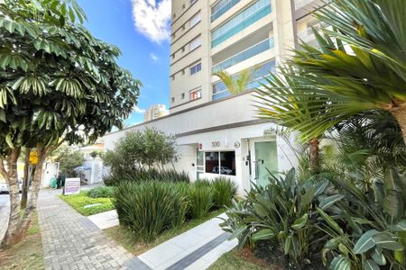 Apartamento para alugar com 132m², 4 quartos e 3 vagasFachada