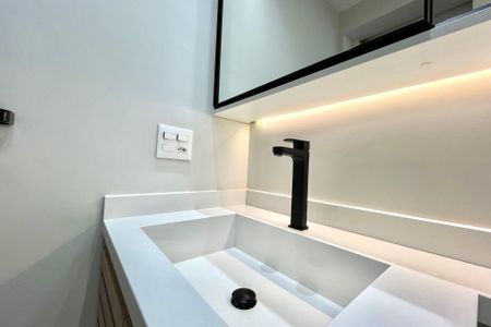 Apartamento para alugar com 132m², 4 quartos e 3 vagasBanheiro da Suíte 1