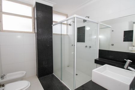 Apartamento para alugar com 165m², 3 quartos e 1 vaga Apartamento para alugar com 165m², 3 quartos e 1 vagaBanheiro da Suíte