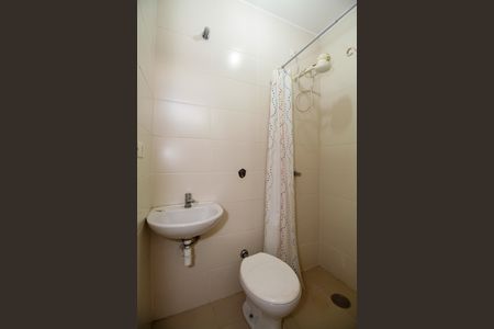 Apartamento para alugar com 165m², 3 quartos e 1 vaga Apartamento para alugar com 165m², 3 quartos e 1 vagaBanheiro de Serviço