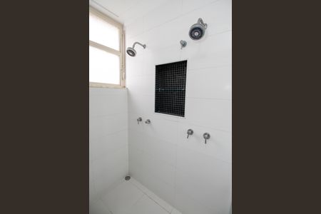 Apartamento para alugar com 165m², 3 quartos e 1 vaga Apartamento para alugar com 165m², 3 quartos e 1 vagaBanheiro da Suíte