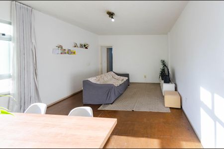 Apartamento à venda com 110m², 3 quartos e 2 vagasSala