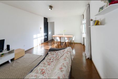 Apartamento à venda com 110m², 3 quartos e 2 vagasSala