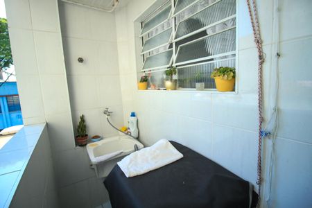 Apartamento à venda com 65m², 2 quartos e sem vaga Apartamento à venda com 65m², 2 quartos e sem vagaÁrea de Serviço