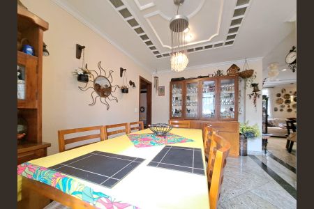 Apartamento à venda com 187m², 4 quartos e 3 vagasSala