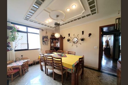 Apartamento à venda com 187m², 4 quartos e 3 vagasSala