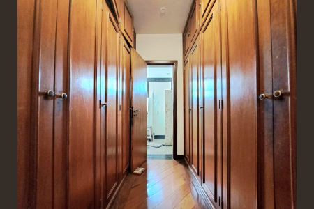 Apartamento à venda com 187m², 4 quartos e 3 vagasQuarto 4