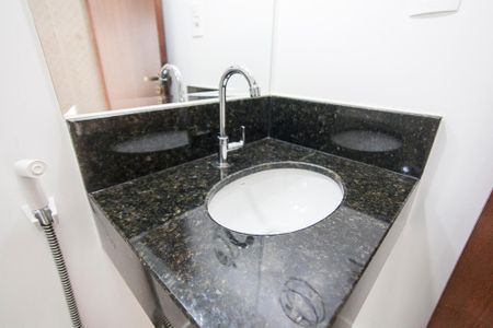 Casa para alugar com 169m², 3 quartos e 4 vagasBanheiro da Suite 3