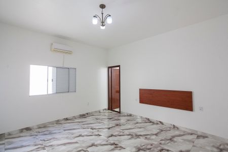 Casa para alugar com 169m², 3 quartos e 4 vagasSuite 1