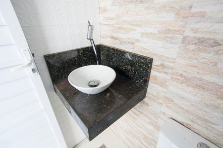 Casa para alugar com 169m², 3 quartos e 4 vagasBanheiro de Serviço