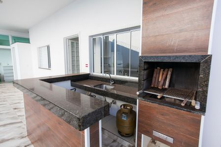 Casa para alugar com 169m², 3 quartos e 4 vagasPiscina e Churrasqueira