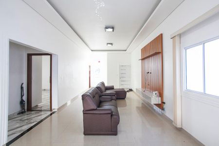 Casa para alugar com 169m², 3 quartos e 4 vagasSala