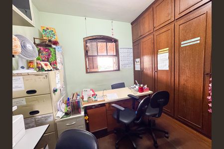 Casa à venda com 250m², 3 quartos e 4 vagas Casa à venda com 250m², 3 quartos e 4 vagasSuíte 1
