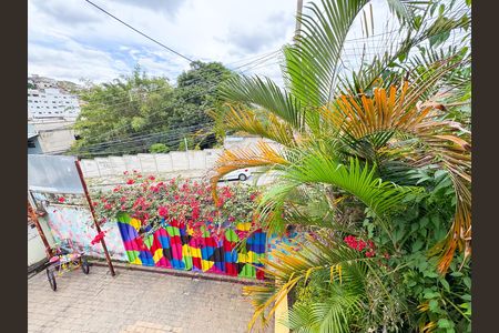 Casa à venda com 250m², 3 quartos e 4 vagas Casa à venda com 250m², 3 quartos e 4 vagasVista da Varanda da Sala