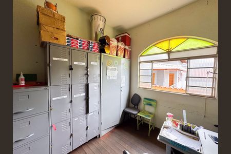 Casa à venda com 250m², 3 quartos e 4 vagas Casa à venda com 250m², 3 quartos e 4 vagasQuarto 1