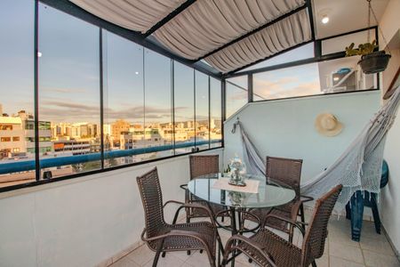 Apartamento à venda com 143m², 2 quartos e 1 vagaCobertura - Varanda