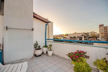 Apartamento à venda com 143m², 2 quartos e 1 vagaCobertura - Varanda