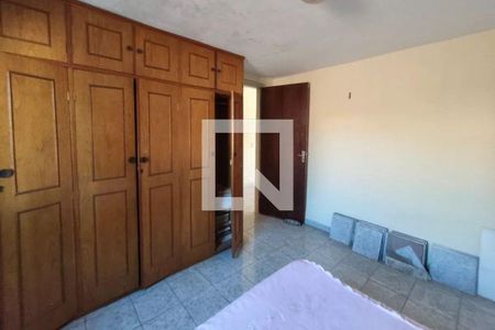 Casa à venda com 230m², 3 quartos e 4 vagas Casa à venda com 230m², 3 quartos e 4 vagasQuarto 2