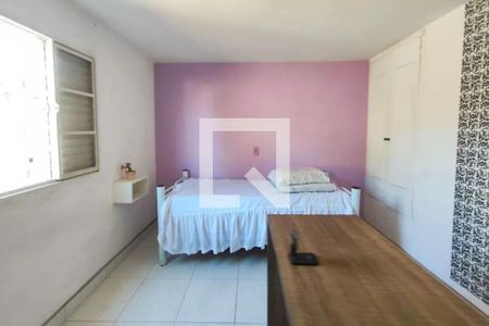 Casa à venda com 230m², 3 quartos e 4 vagas Casa à venda com 230m², 3 quartos e 4 vagasQuarto Suíte