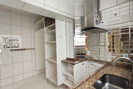 Casa à venda com 225m², 4 quartos e 3 vagasCozinha