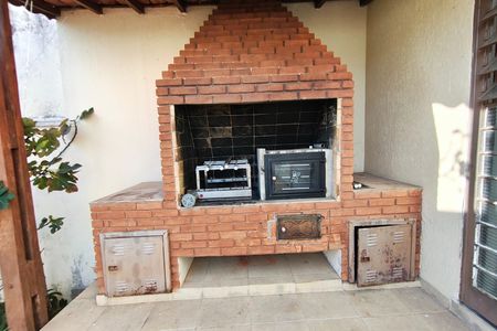 Casa à venda com 225m², 4 quartos e 3 vagasÁrea gourmet