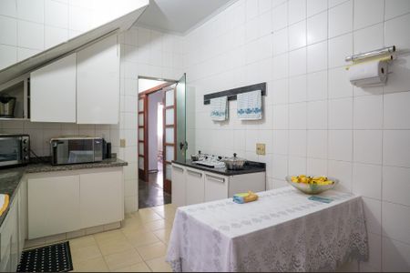 Casa para alugar com 412m², 4 quartos e 6 vagasCozinha