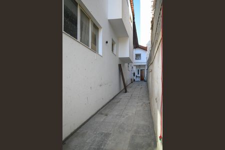 Casa para alugar com 412m², 4 quartos e 6 vagasQuintal